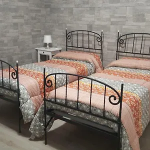 Cedarwood Bed & Breakfast Premana